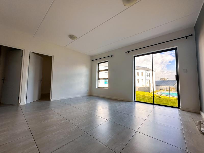 2 Bedroom Property for Sale in Aan de Wijnlanden Western Cape